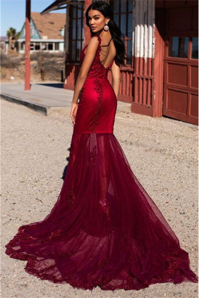 Chic Burgundy Square Mermaid Prom Dresses With Appliques