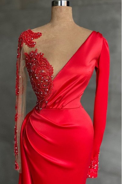 Fashion Red V-neck Long Sleeves Sheath Prom Dresses With Crystal