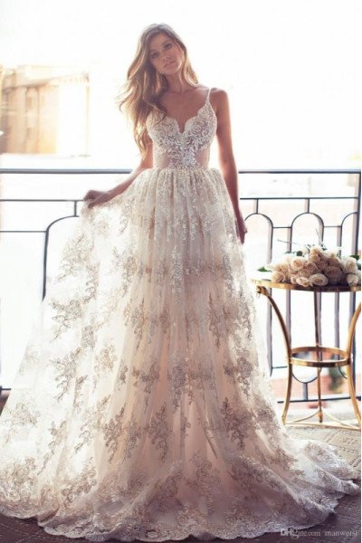 Fancy Spaghetti Straps Backless Lace Ball Gown Wedding Dresses
