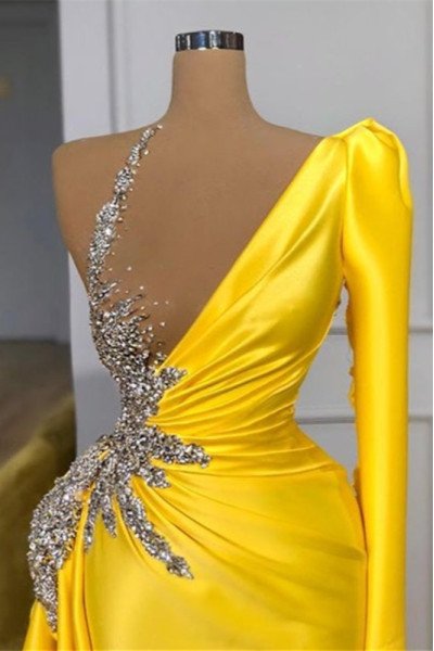 Anna Charming Yellow V-neck Sheath Prom Dresses With Crystal