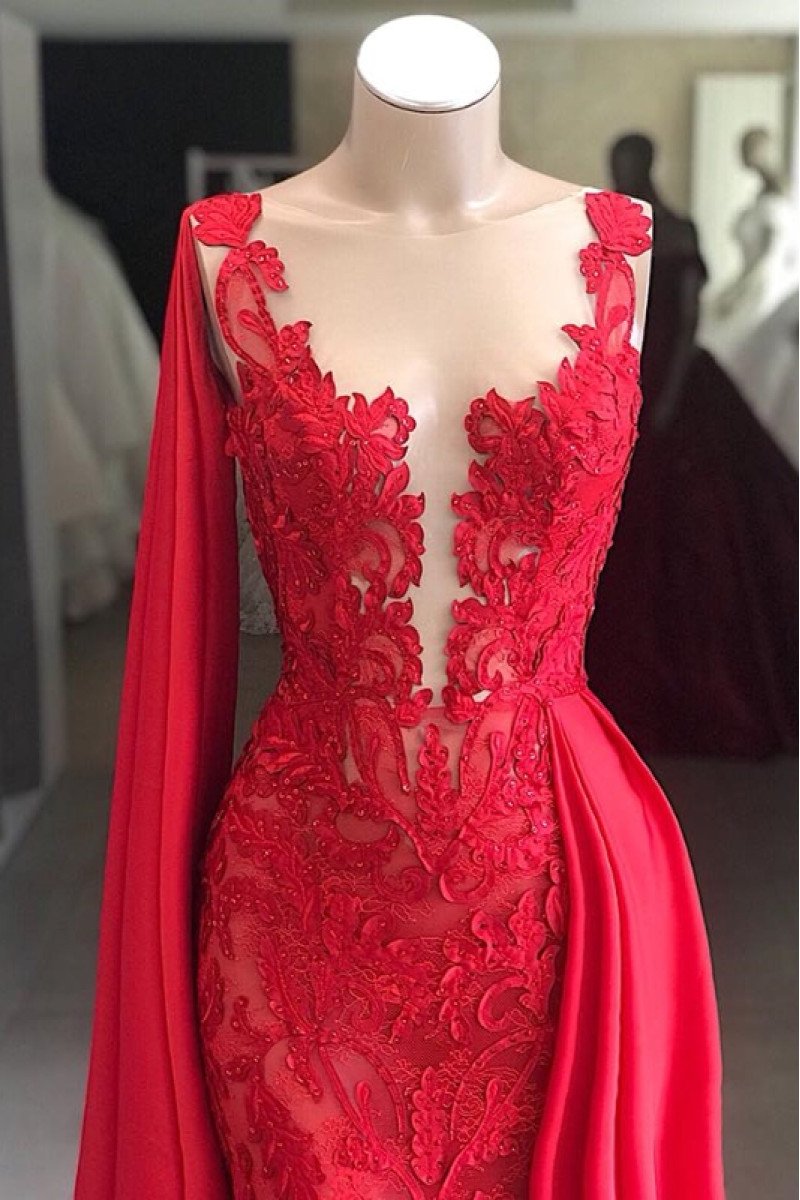 Jeanne Mild Red V-Neck Panel Train Lace Sheath Prom Dresses